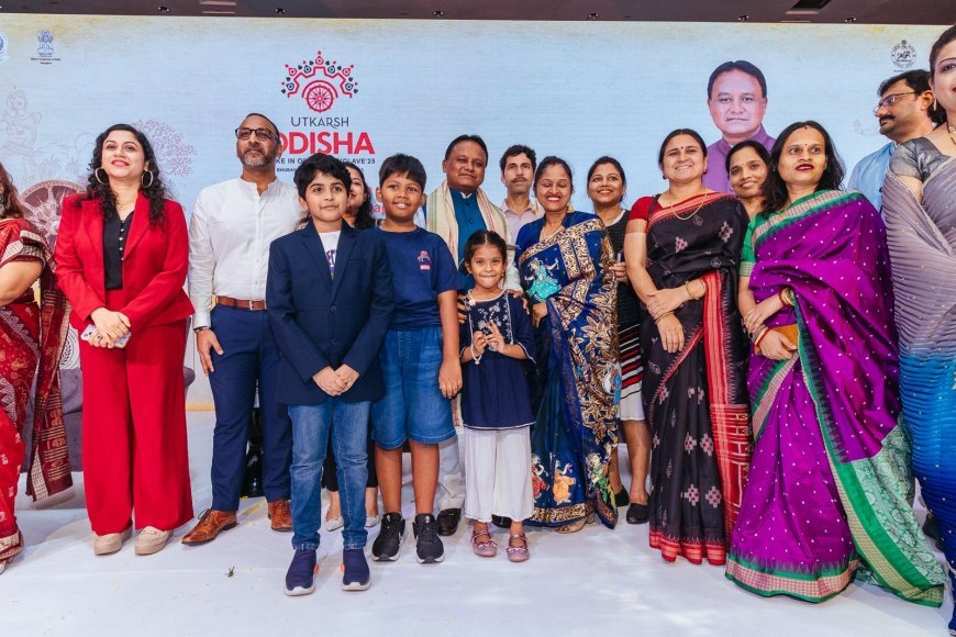 CM Meets Odia Diaspora In Singapore, Invites Them to Prabasi Bharatiya Divas