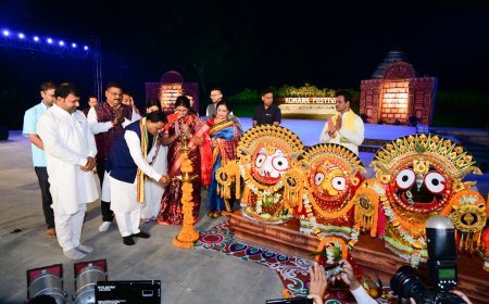 CM Mohan Majhi Iaugurates Konark Festival
